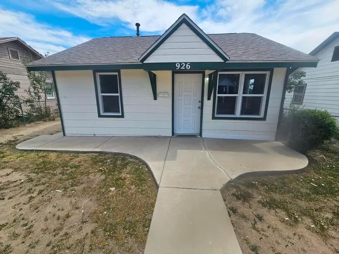 926 W 11th Street, Pueblo, CO