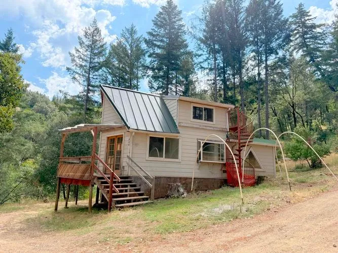 940 Woodman Creek Road, LAYTONVILLE, CA