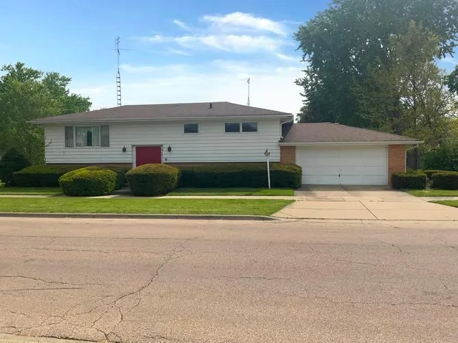747 PALACE ST, AURORA, IL