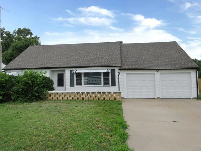 1221 Wilson St, Great Bend, KS