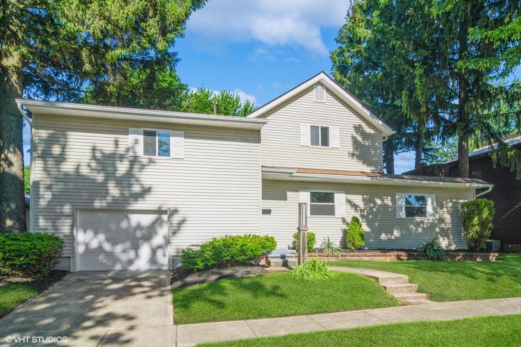 823 S WALNUT ST, BUCYRUS, OH - photo 1