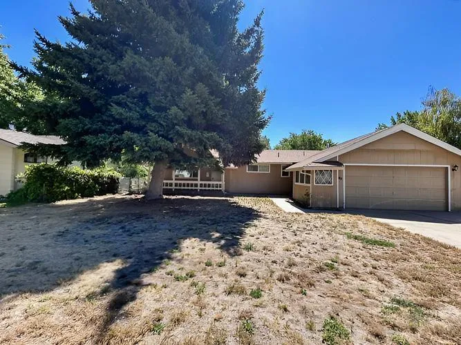 265 Parkdale Avenue, Susanville, CA
