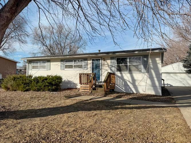 15 ALCOMA DR, NORTH SIOUX CITY, SD