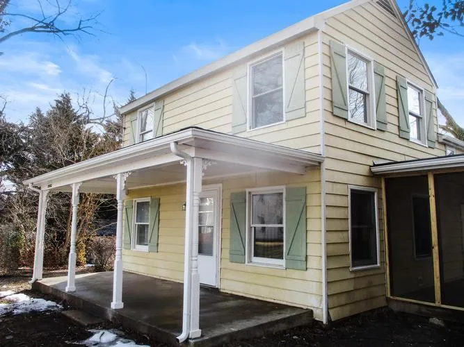 26663 Maple Ave, STILL POND, MD
