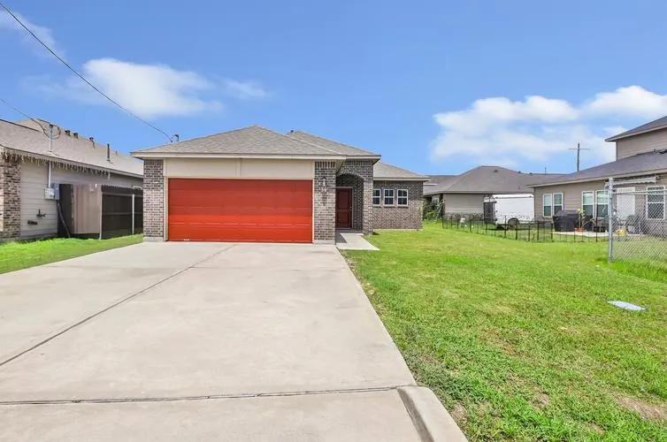 36 Road 5102 C, Cleveland, TX