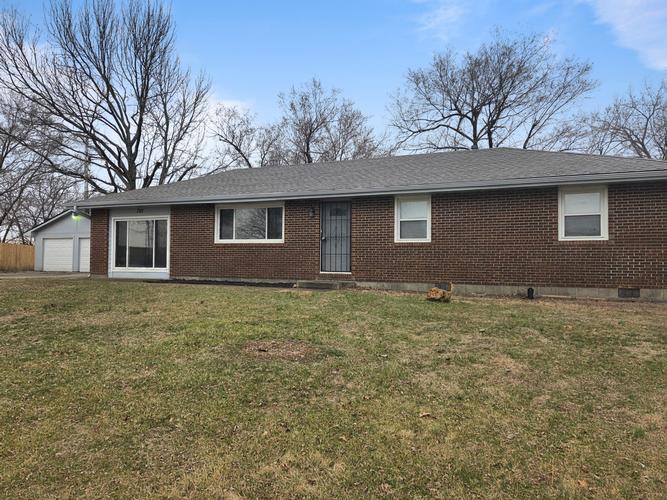 701 LAKE RD, Garden City, MO - photo 1