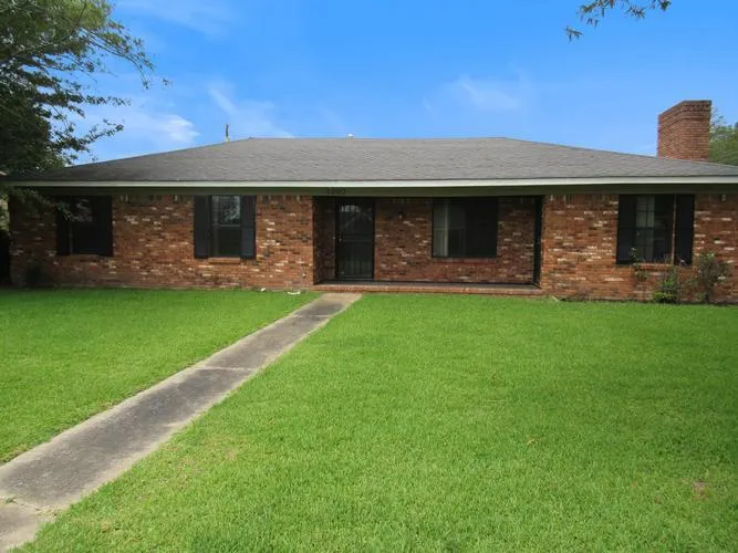 1003 FLORIDA AVE, CLARKSDALE, MS