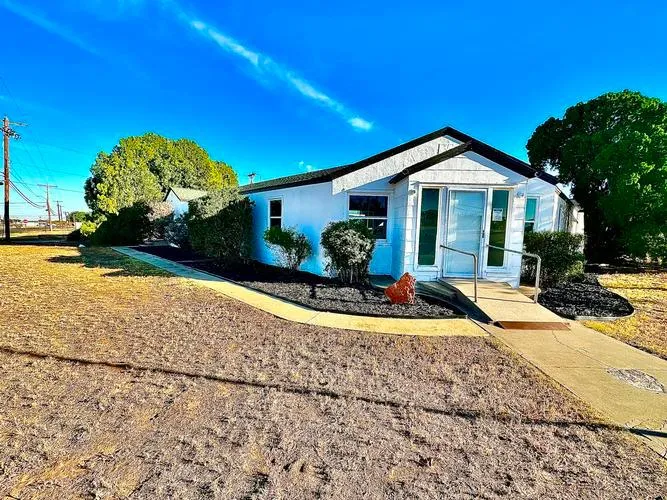 409 SW AVENUE E, SEMINOLE, TX