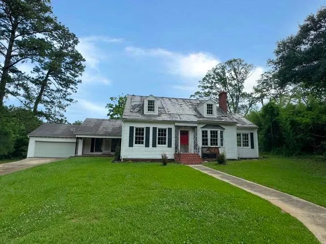 479 E MAIN ST, GLOSTER, MS