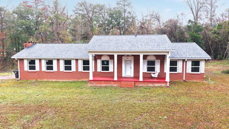 105 N MOBILE ST, LINDEN, AL - photo 1