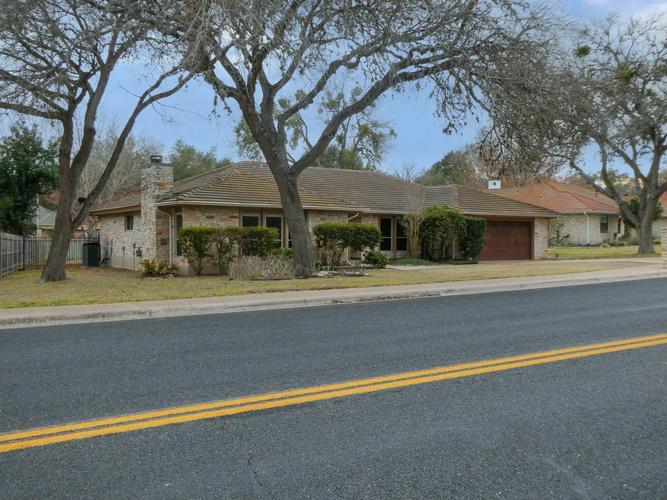 10225 Pinehurst Drive, Austin, TX - photo 1