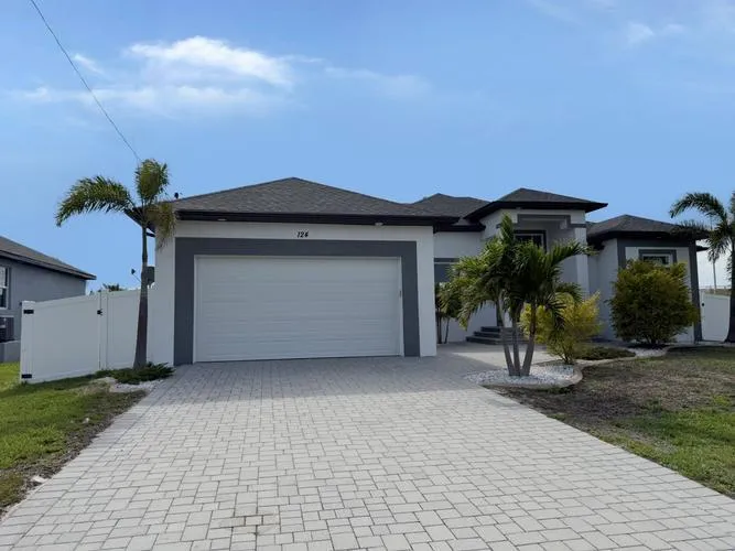 124 SW 31st Pl, Cape Coral, FL