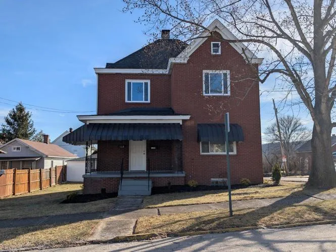 120 S 5th St, Youngwood, PA
