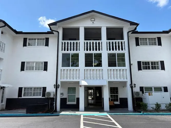 3704 Broadway APT 214, Fort Myers, FL