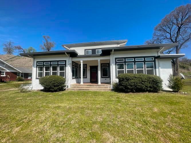 110 Oakland Ave, Helena, AR - photo 1