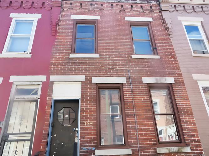 438 e auburn street, philadelphia, PA - photo 1