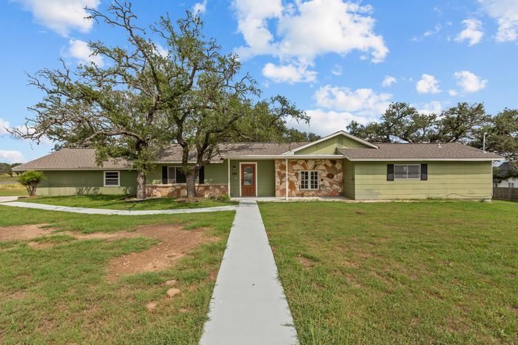 224 W Lower Crabapple Rd, Fredericksburg, TX - photo 1