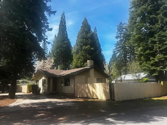 3801 MARY ANN LANE, WESTWOOD, CA