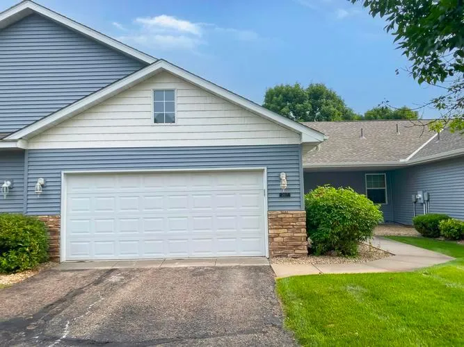 2617 Alpine Ct, Monticello, MN
