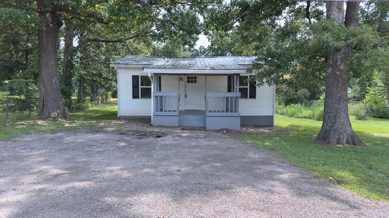 10240 SILVERLEAF RD, MINERAL POINT, MO - photo 1