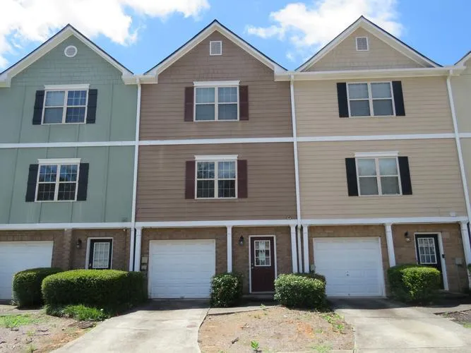 6399 REDAN Square, LITHONIA, GA