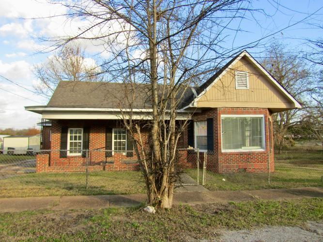 205 S ASH AVE, DEMOPOLIS, AL - photo 1