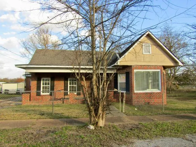 205 S ASH AVE, DEMOPOLIS, AL