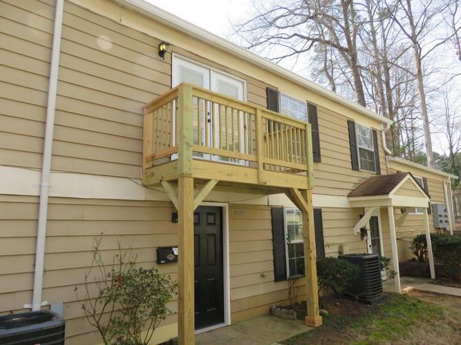 1336 Surrey Ln SW, Marietta, GA - photo 1