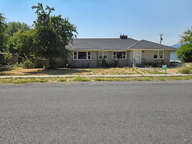 665 2ND STREET, TULELAKE, CA - photo 1