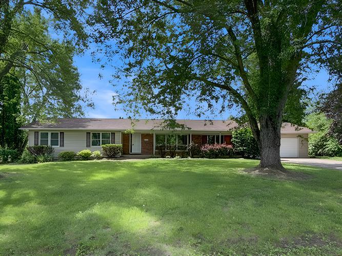 140 DARWIN Rd, PINCKNEY, MI - photo 1
