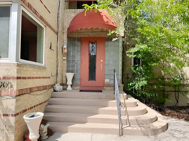 3905 E 2nd Ave #2, Denver, CO