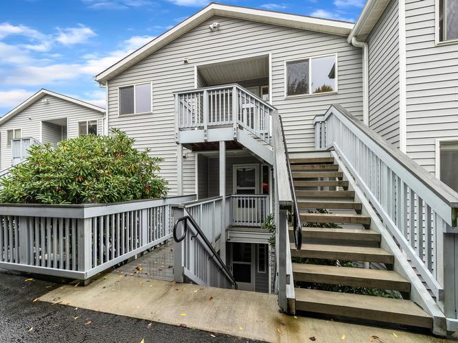 6722 N RICHMOND AVE, PORTLAND, OR - photo 1