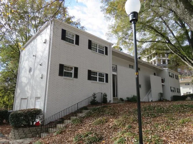 311 Peachtree Hills Ave NE Unit 6A, Atlanta, GA