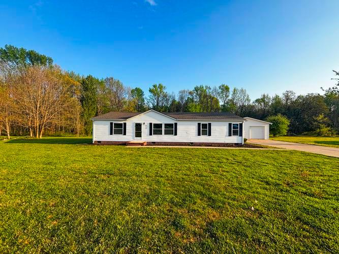 4112 DRIPPING SPRINGS RD, GLASGOW, KY - photo 1