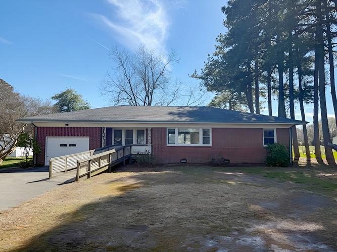 121 CIRCLE DRIVE, PORT HAYWOOD, VA - photo 1