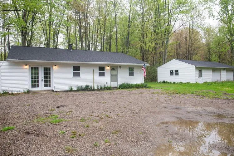3644 PADANARUM RD, GENEVA, OH