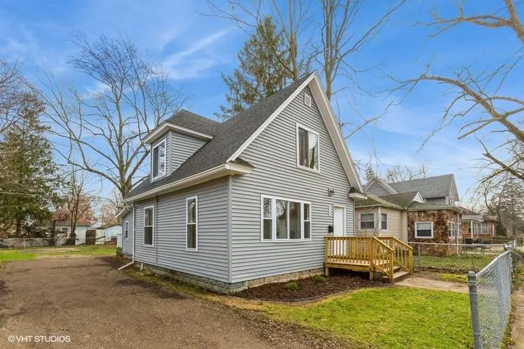 979 LAVETTE AVE, BENTON HARBOR, MI