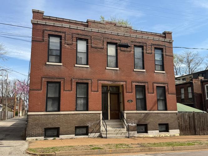 1211 VICTOR ST, SAINT LOUIS, MO - photo 1
