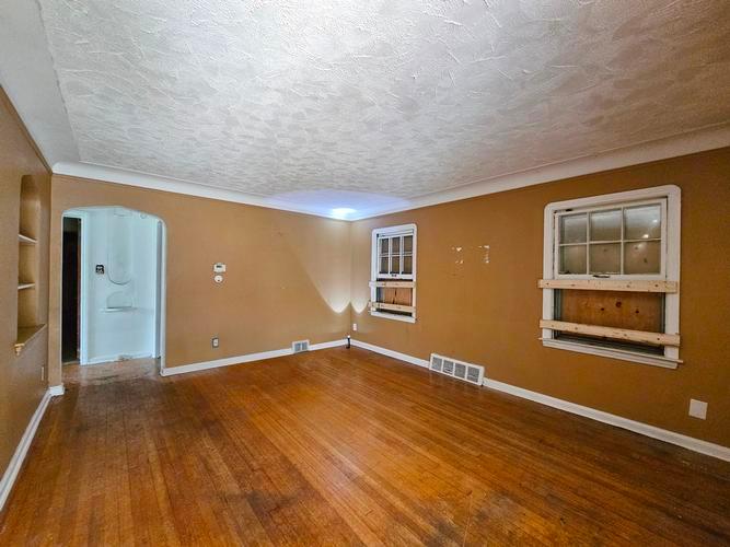 13341 WADE ST, DETROIT, MI - photo 1