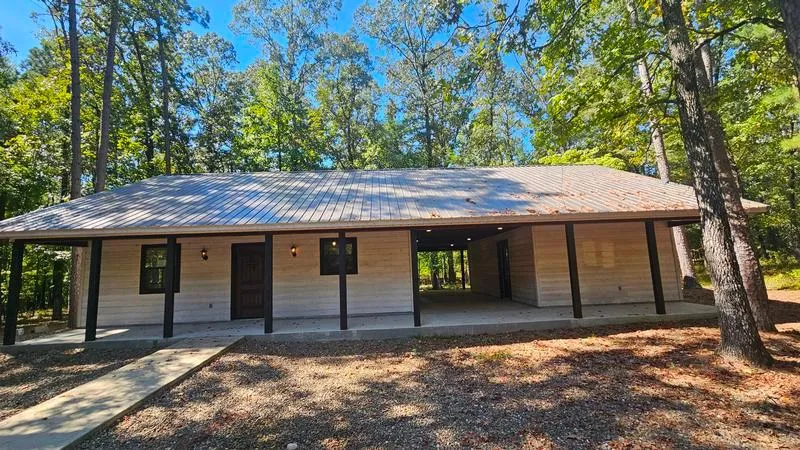 674 Pine Meadow Ln, Broken Bow, OK