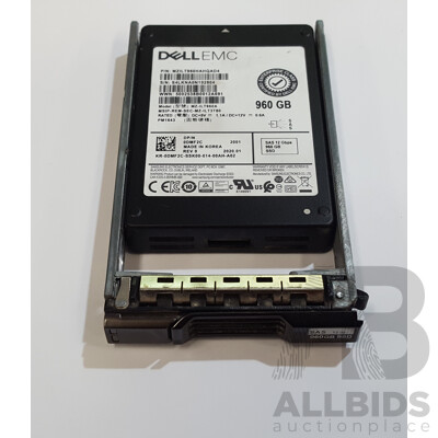 Dell EMC (MZ-ILT960A) 960GB SAS 12Gbps 2.5-Inch Solid State Drive - photo 1