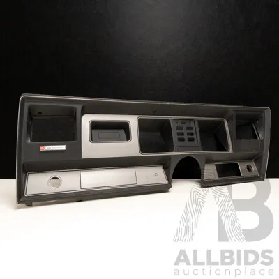 NOS Vintage Holden HJ/HX/HZ Dash Fascia