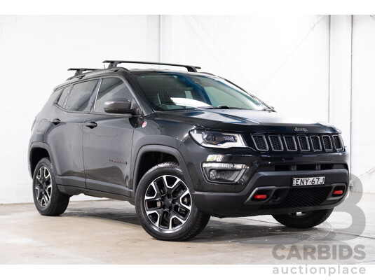 03/2021 Jeep Compass Trailhawk (4x4) M6 MY20 5d Wagon Brilliant Black Pearl Turbo 2.0L - photo 1