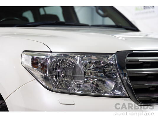 4/2008 Toyota Landcruiser Sahara (4x4) VDJ200R 4D Wagon Blizzard White Twin Turbo Diesel V8 4.5L - photo 1