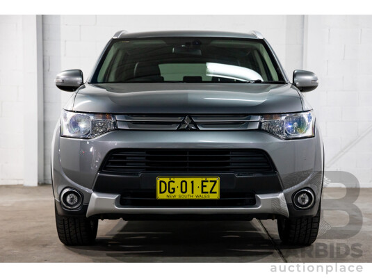 06/2014 Mitsubishi Outlander LS (4x2) FWD ZJ MY14.5 4D Wagon Grey 2.0L - photo 1