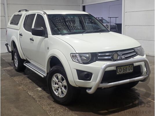 1/2015 Mitsubishi Triton GLX (4x4) MN MY15 Double Cab Utility White Turbo Diesel 2.5L - photo 1