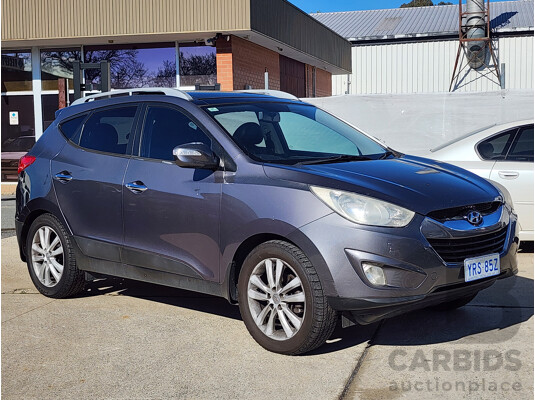 04/2011 Hyundai Ix35 Highlander (awd) LM MY11 4d Wagon Grey 2.0L - photo 1