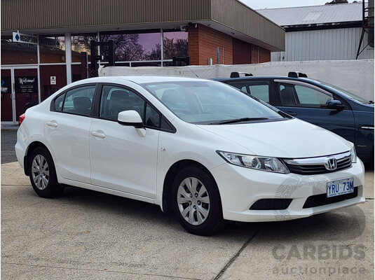 8/2012 Honda Civic VTi SERIES 2 4d Sedan White 1.8L - photo 1