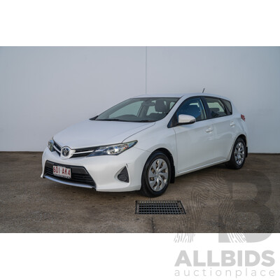 3/2015 Toyota Corolla Ascent ZRE172R 4d Sedan Glacier White 1.8L