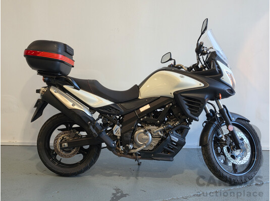 05/2012 Suzuki V-Strom 650 Motorcycle 645cc - photo 1